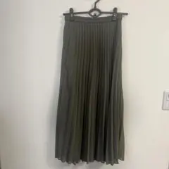 オリーブグリーン プリーツロングスカート