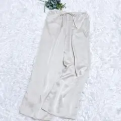 【アナナ】ワイドパンツ ズボン とろみパンツ アイボリー 光沢素材 ゆったり