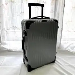 美品軽量 リモワ サンバ 2輪 32L キャリーケース シルバー 機内持ち込み可