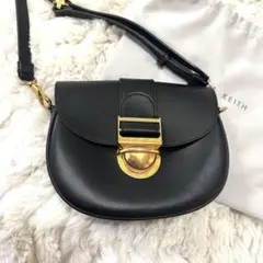 CHARLES&KEITH ショルダーバッグ　黒　チャールズアンドキース