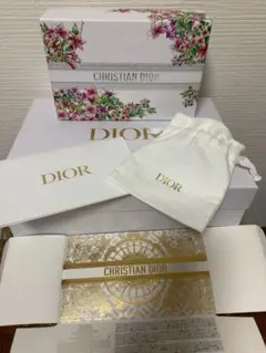 【未使用☆】CHRISTIAN DIOR 箱と巾着袋
