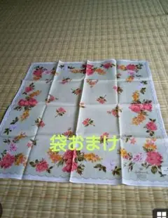 Hallmark 花柄 ハンカチ 約47センチ