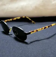 ◆GIORGIO ARMANI◆ロゴ付き　サングラス