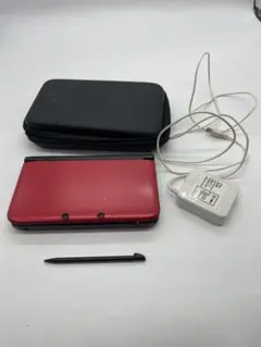 ❸Nintendo 3DS LL 本体＋コード＋4GB SDカード＋ケース付き