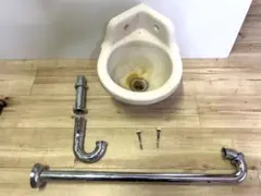 昭和レトロ　隅付き 手洗い器　化粧ビス　2本付き