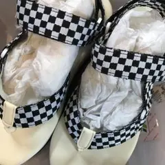 CANDY STRIPPER レースアップ 厚底 サンダル ベロア ファー Candy Stripper（サンダル）のフリマアイテム一覧