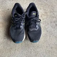 adidas ランニングシューズ