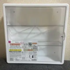 壁にも付けられる　コレクションボックス　30×30×9cm サイズ：大