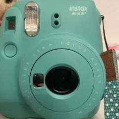 FUJI FILM INSTAX MINI 8+ N MINT