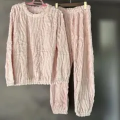 モコモコパジャマ　部屋着　ピンク　かわいい