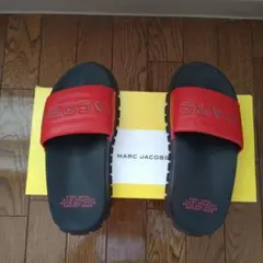 MARC JACOBS スライドサンダル レッド/ブラック36