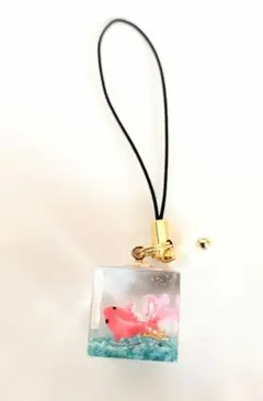 レジン　金魚　水槽　ストラップ