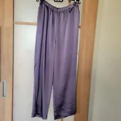 レディースサテンパンツ（新品・未使用）