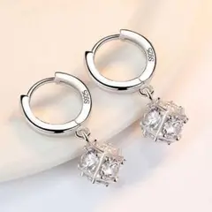 ◆新品◆BOX付き☆S925☆キューブジルコニアピアス☆フープ