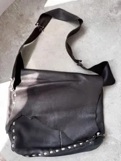 Item thumbnail for item b96847ff-7414-4f97-b1a8-e281c7fb9db7