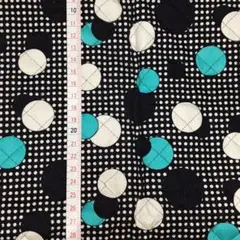 キルティング 水玉 黒 約108cm×50cm