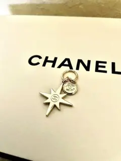 ■ CHANEL コメットチャーム