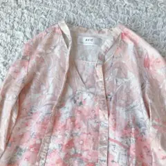 美品AVIE LUCA 花柄ブラウス　ピンク　総柄　水彩風　Mサイズ
