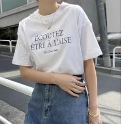 andme ロゴプリントTシャツ