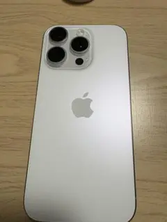 Apple iPhone 16Pro ホワイトチタン