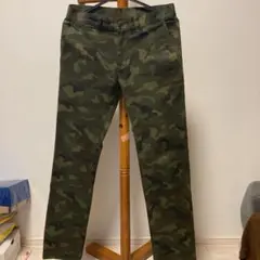 ブラックレーベル クレストブリッジ ストレッチカモフラパンツ