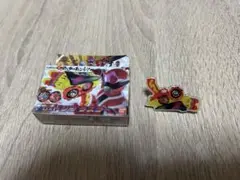 スーパー戦隊　ガチャガチャ　ピンバッジ　ドンブラザーズ