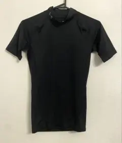 Under Armour ブラック アンダーシャツ