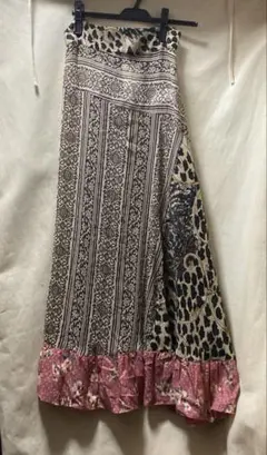 お値下げ難あり未使用LAURENCE HELLERスカート