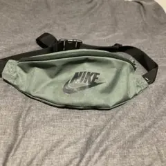 NIKE ボディバッグ グリーン