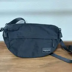 ピースウォーカーPEACE WALKER黒 ショルダーバッグ シンプル