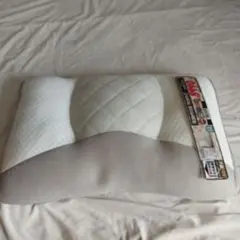 新品　頭と首を考えた枕　やわらかタイプ　パイプ+わた枕