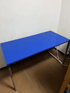 テーブル　ブルー