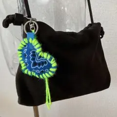 ハンドメイド　バッグチャーム　バンダナ　毛糸　ブルー　キーホルダー