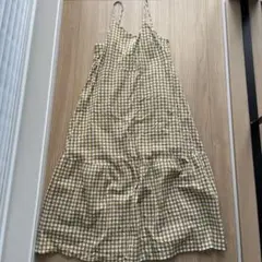 GU カーキとホワイトのチェックキャミワンピース　フリーサイズ