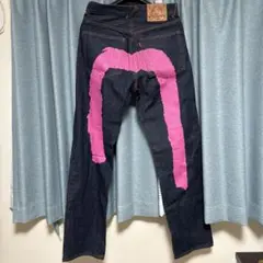 ピンクペイントダークブルーデニム