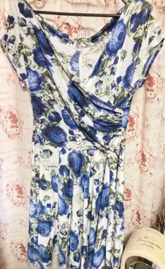 花柄 薔薇 ブルー 半袖ワンピース