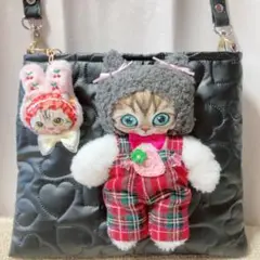 サバ猫ちゃんサコシュ　コヤンイサムチョン　ハート柄キルト　スマホショルダー
