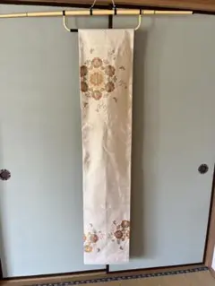 Item thumbnail for item b6b97526-d2f7-4ab7-b069-a84b89602532