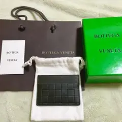 新品未使用✨BOTTEGA VENETA マキシイントレチャートカードケース 緑