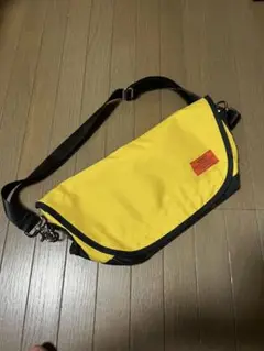 サグライフ　メッセンジャーバック