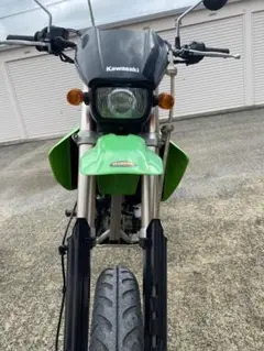 【土日　梱包発送】　Dトラッカー250 左右のシュラウド