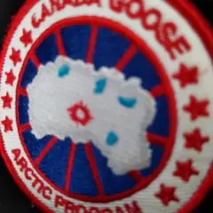 CANADA GOOSE ダウンジャケット
