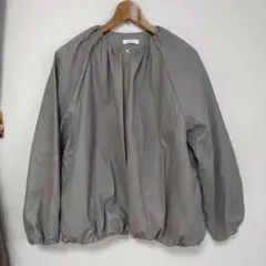 新品未使用 a.v.v ブルゾン