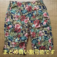 ハワイ風のLLの半ズボン