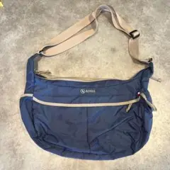 AIGLE エーグル　アーバンバナナショルダーバッグ