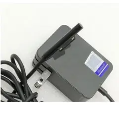純正 Microsoft Surface 充電器 24W 美品