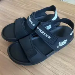 New Balance ブラック サンダル　19cm