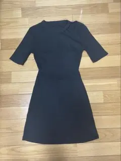 ショルダー開きバックオープンミニワンピースMサイズ（匿名発送）