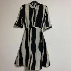 【新品未使用】ロングシフォンワンピース　袖ロールアップ　ストライプ柄