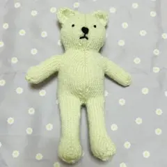 ぼんやり顔の　編みぐるみテディーベアー